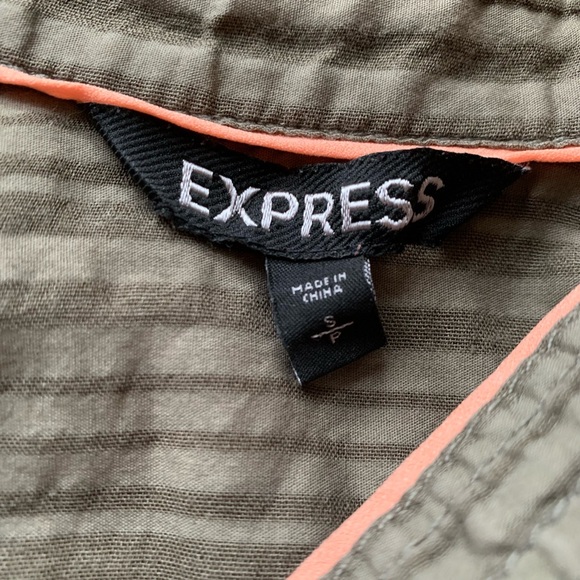 Express 100% Cotton Button Down Shirt - Picture 5 of 7